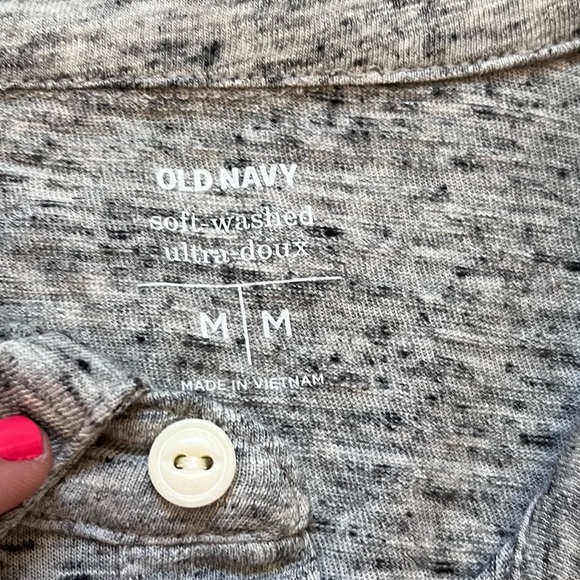 Never Worn Old Navy Polo - Picture 2 of 5